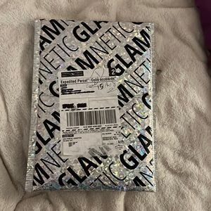 Black Glamnetic Eyelashes, Black magnetic eyelashes, glamnetic lashes